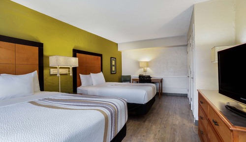 Zimmer, 2 Doppelbetten, barrierefrei, Nichtraucher (Mobility Accessible)