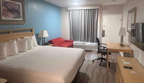 Zimmer, 1 King-Bett, Küche