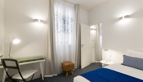 Dreibettzimmer