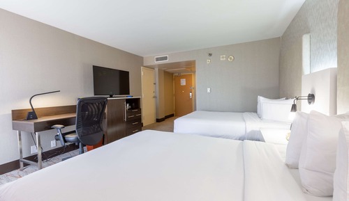 Zimmer, 2 Queen-Betten, barrierefrei (Mobility/Hearing, Roll In Shower)