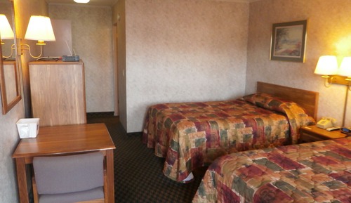 Zimmer, 2 Doppelbetten, Nichtraucher