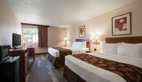 Zimmer, 2 Queen-Betten, Nichtraucher