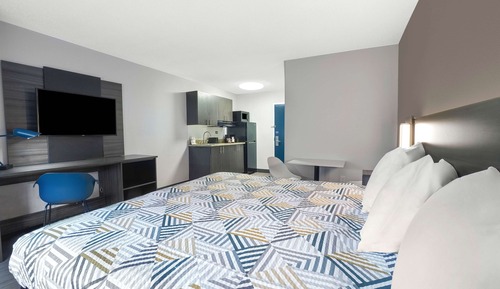 Standard-Suite, 1 King-Bett, Nichtraucher, Kochnische