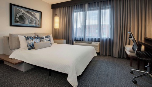 Deluxe-Zimmer, 1 King-Bett und Schlafsofa, Balkon