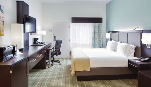 Standardzimmer, 1 King-Bett, Poolblick