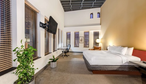 Suite, 1 King-Bett (One Bedroom Loft Suite King)