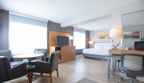 Premium-Zimmer, 1 King-Bett, barrierearm (Roll-In Shower)