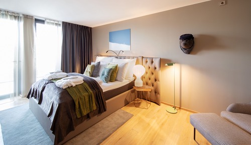 Superior-Doppel- oder -Zweibettzimmer