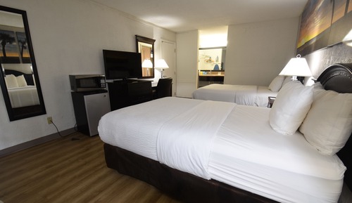 Zimmer, 2 Doppelbetten, Nichtraucher