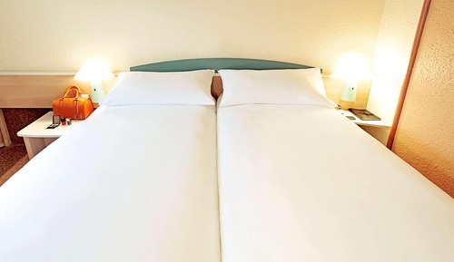 Zweibettzimmer, 2 Einzelbetten