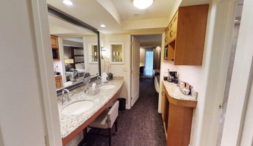 Suite, Mehrere Betten, Nichtraucher, Kühlschrank und Mikrowelle (Living Room;Walk-in Shower)