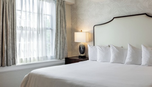 Suite, 1 King-Bett (Georgetown)