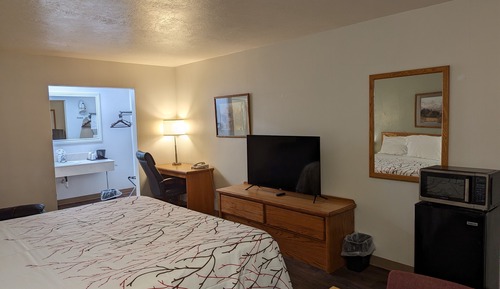 Standard Room, 1 King Bed