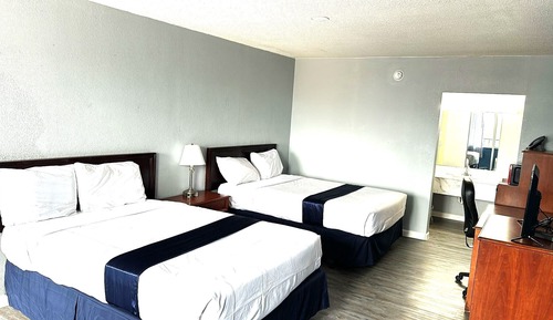 Zimmer, 2 Queen-Betten, Nichtraucher