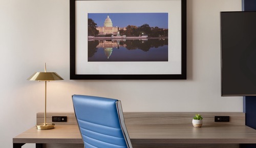 Standardzimmer, 1 King-Bett, barrierearme Badewanne, Nichtraucher (Communications)