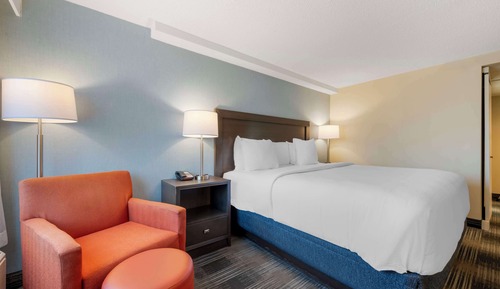 Standardzimmer, 1 King-Bett, barrierefrei, Kühlschrank und Mikrowelle