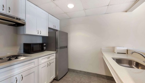 Suite, 1 King-Bett, Nichtraucher, Kochnische (Separate Living Room)