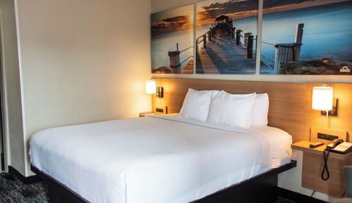 Deluxe-Zimmer, 1 King-Bett (Interior Room)