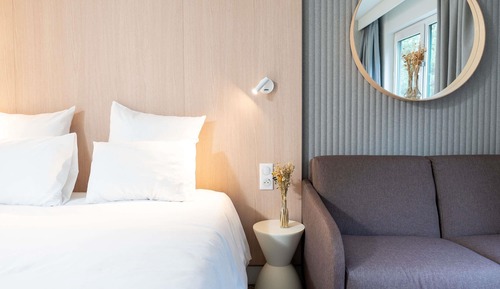 Superior-Zimmer, 1 Doppelbett und Schlafsofa