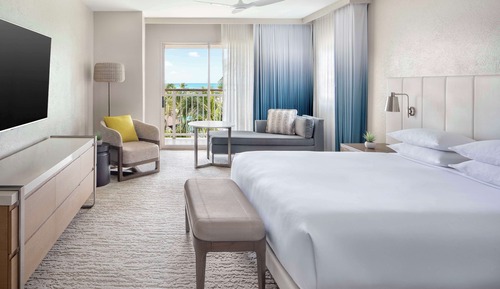 Zimmer, 1 King-Bett, Balkon, Blick auf die Anlage