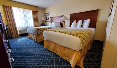 Zimmer, 2 Doppelbetten, Nichtraucher