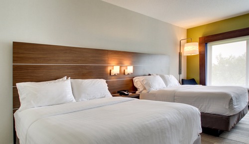 Standardzimmer, 2 Queen-Betten, barrierearme Badewanne (Communications)