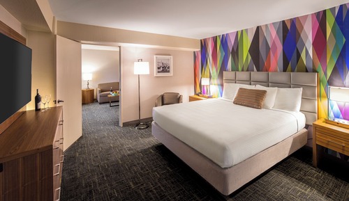 MINI SUITE LOW FLOOR 1 KING NON-SMOKING