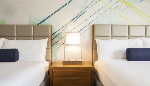 DELUXE PREMIUM ROOM 2 QUEEN NON-SMOKING