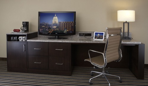 Zimmer, 1 King-Bett, Poolseite