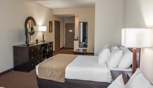 Suite, Nichtraucher (2 Double Beds & 1 Sofa Bed)