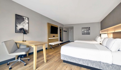 Zimmer, 2 Queen-Betten, eingeschränkter Ausblick