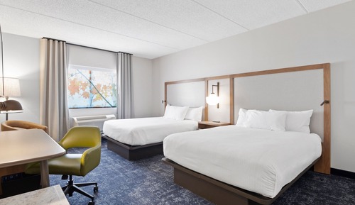 Zimmer, 2 Doppelbetten (Mobility Accessible, Roll-in Shower)