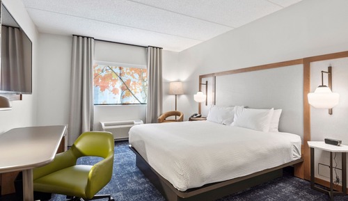 Zimmer, 1 King-Bett (Hearing Accessible)