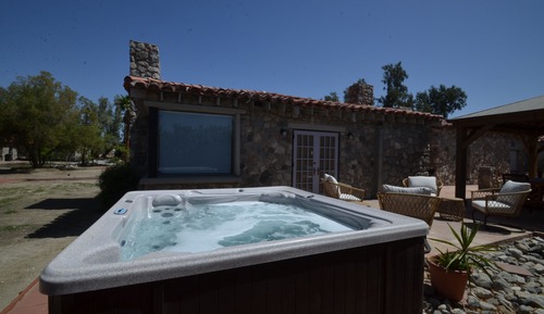 Exclusive-Villa, Mehrere Betten (Pickford Palms Ranch A-2, 6  mi from)