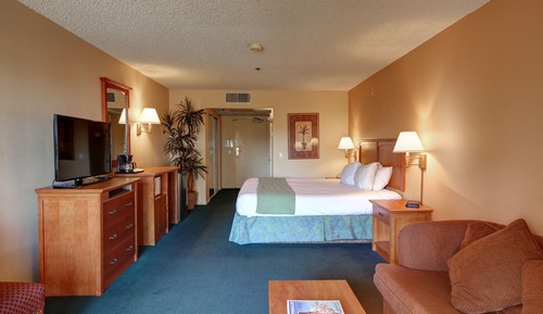 Zimmer, 1 King-Bett, Balkon, Poolblick