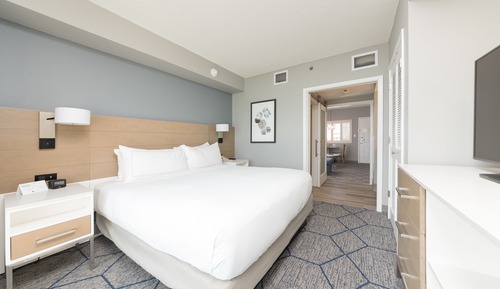 Suite, 1 King-Bett, barrierefrei (Mobility & Hearing, Roll-in Shower)