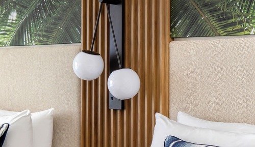 Zimmer, 2 Queen-Betten, Blick auf die Anlage