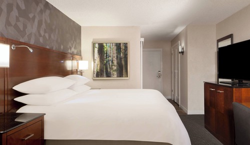 Zimmer, 1 King-Bett, Nichtraucher (High Floor)