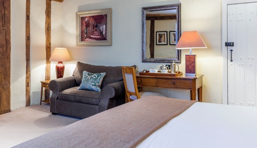 Premium-Doppel- oder -Zweibettzimmer