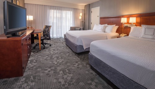 Zimmer, 2 Queen-Betten, Nichtraucher (Mobility Accessible, Tub)