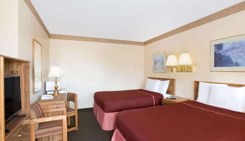 Zimmer, 2 Queen-Betten, Nichtraucher