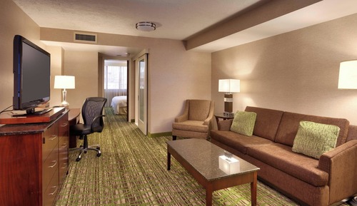 Suite, 1 King-Bett und Schlafsofa