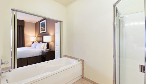 Standardzimmer, 1 King-Bett (Walk-In Shower)