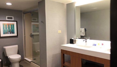 Zimmer, 1 King-Bett (High Floor)