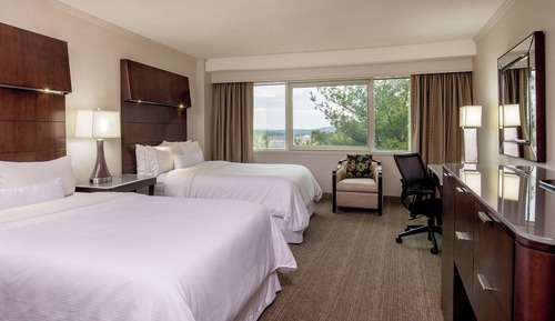 Traditional-Zimmer, 2 Doppelbetten (Mobility Accessible, Tub)