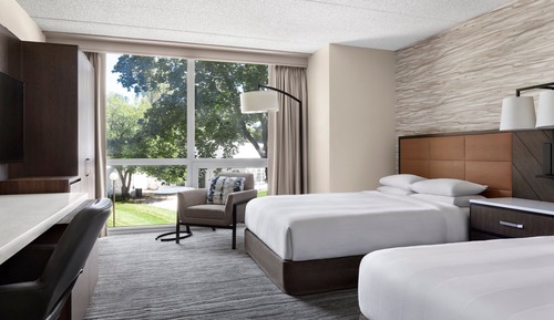 Executive-Zimmer, 2 Doppelbetten, Nichtraucher (Mobility Accessible, Tub)