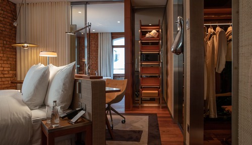 Zimmer, Eckzimmer
