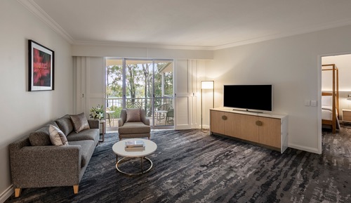 Suite, 1 King-Bett und Schlafsofa, Gartenblick (Homestead)
