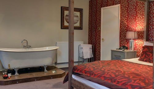 Standard-Ferienhaus, 1 Doppelbett, Nichtraucher (Walk-in Shower;Four Poster Bed)