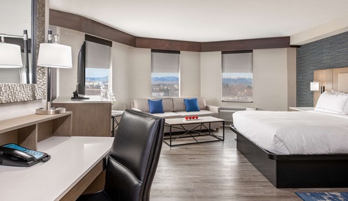 Deluxe-Zimmer, 1 King-Bett, Kühlschrank, Bergblick